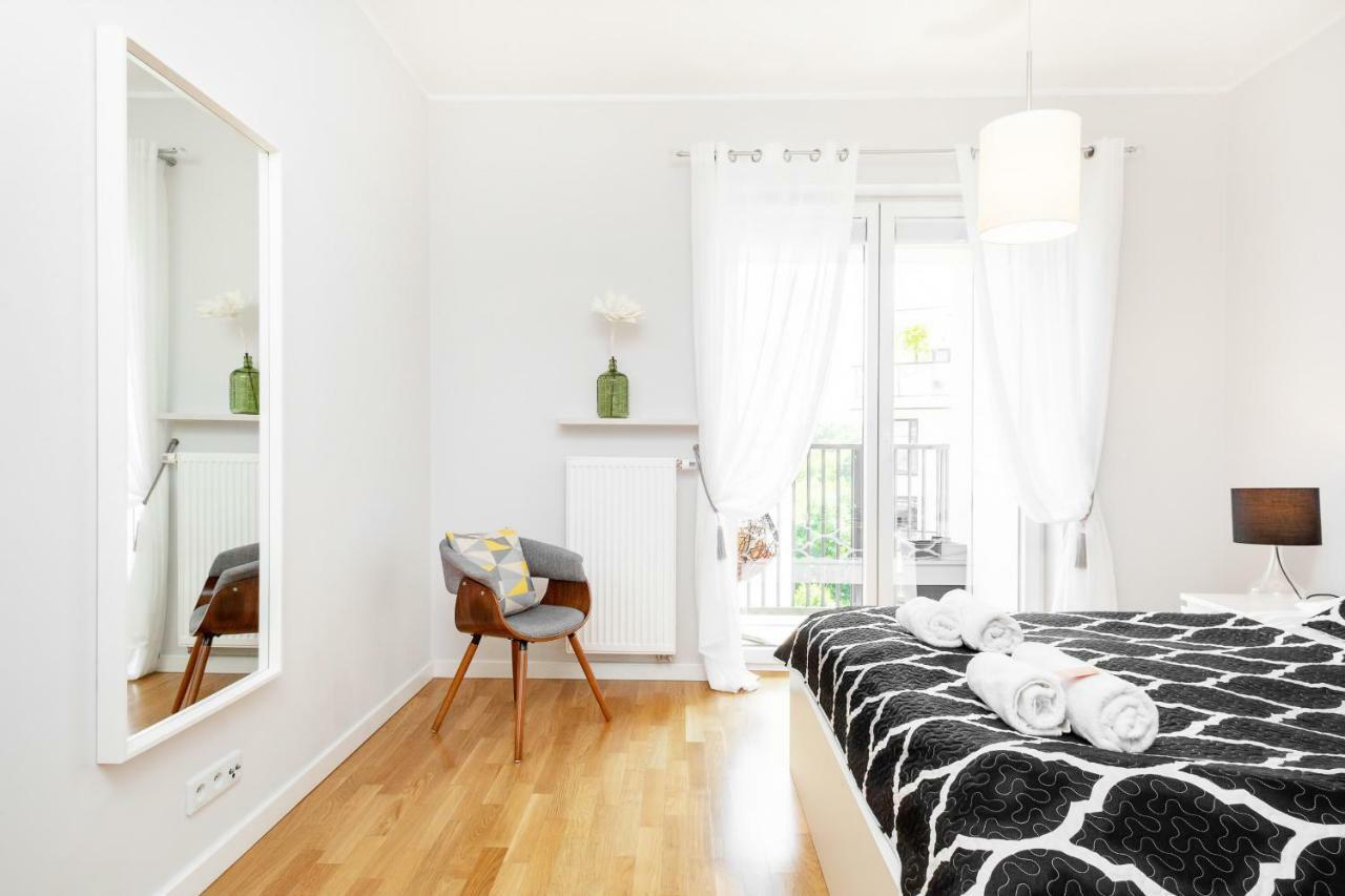 A&d By Renters * Varsovia